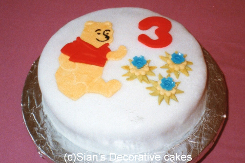 Winnie The Pooh birthday cake